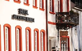 Hotel Am Schloss Biebrich